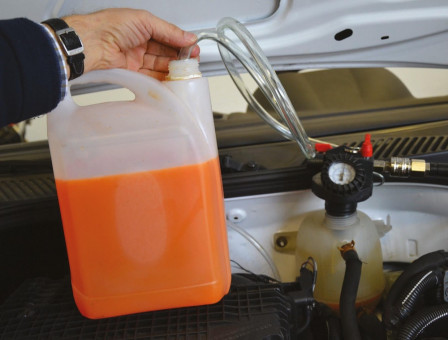 appareil de remplissage de circuit de refroidissement