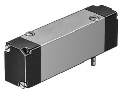 DISTRIBUTEUR PNEUMATIQUE  J-5/2-5,0-B